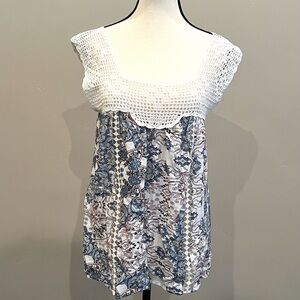 NET🩵🤍Lovestitch White Crochet Top with Blue Floral Design